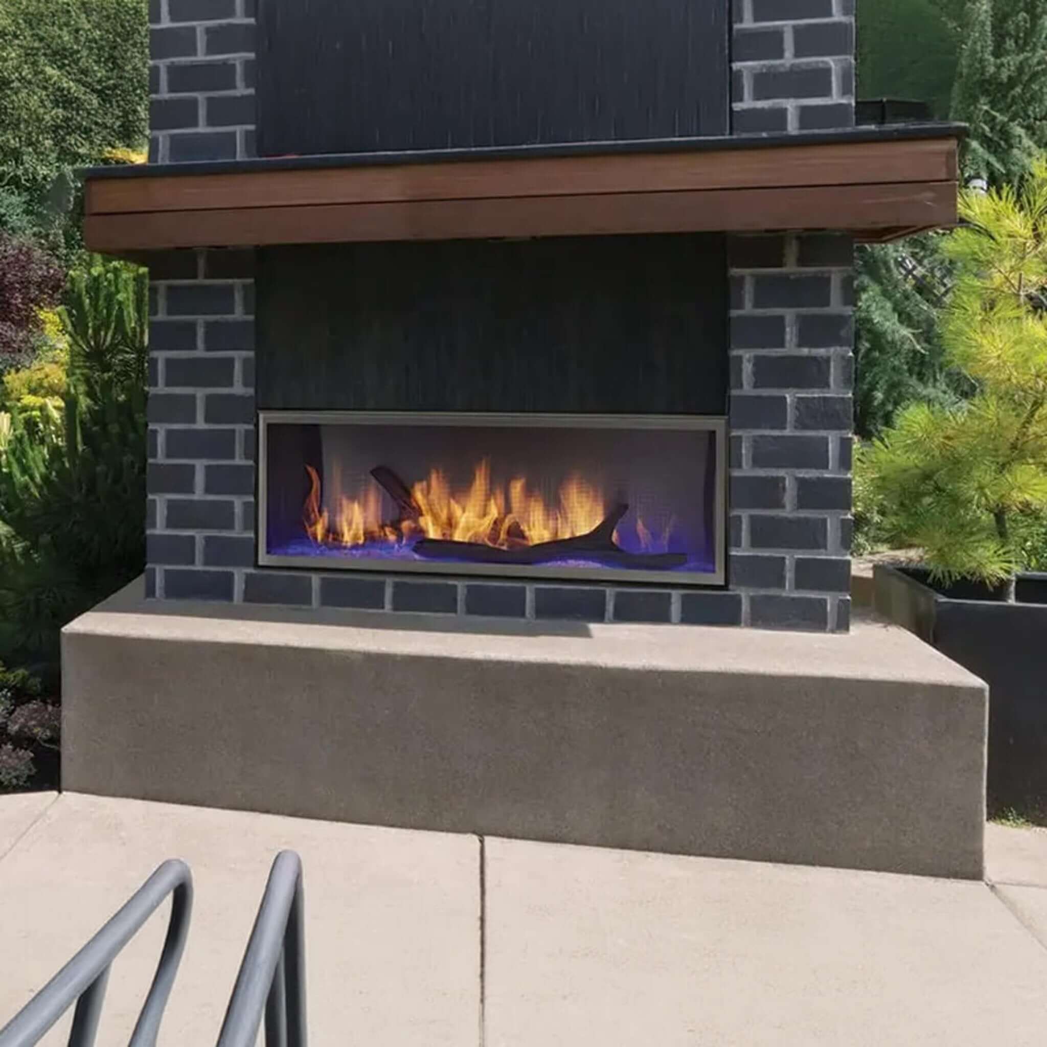 MAJESTIC LANAI FOR AN ELEGANT OUTDOOR EXPERIENCE