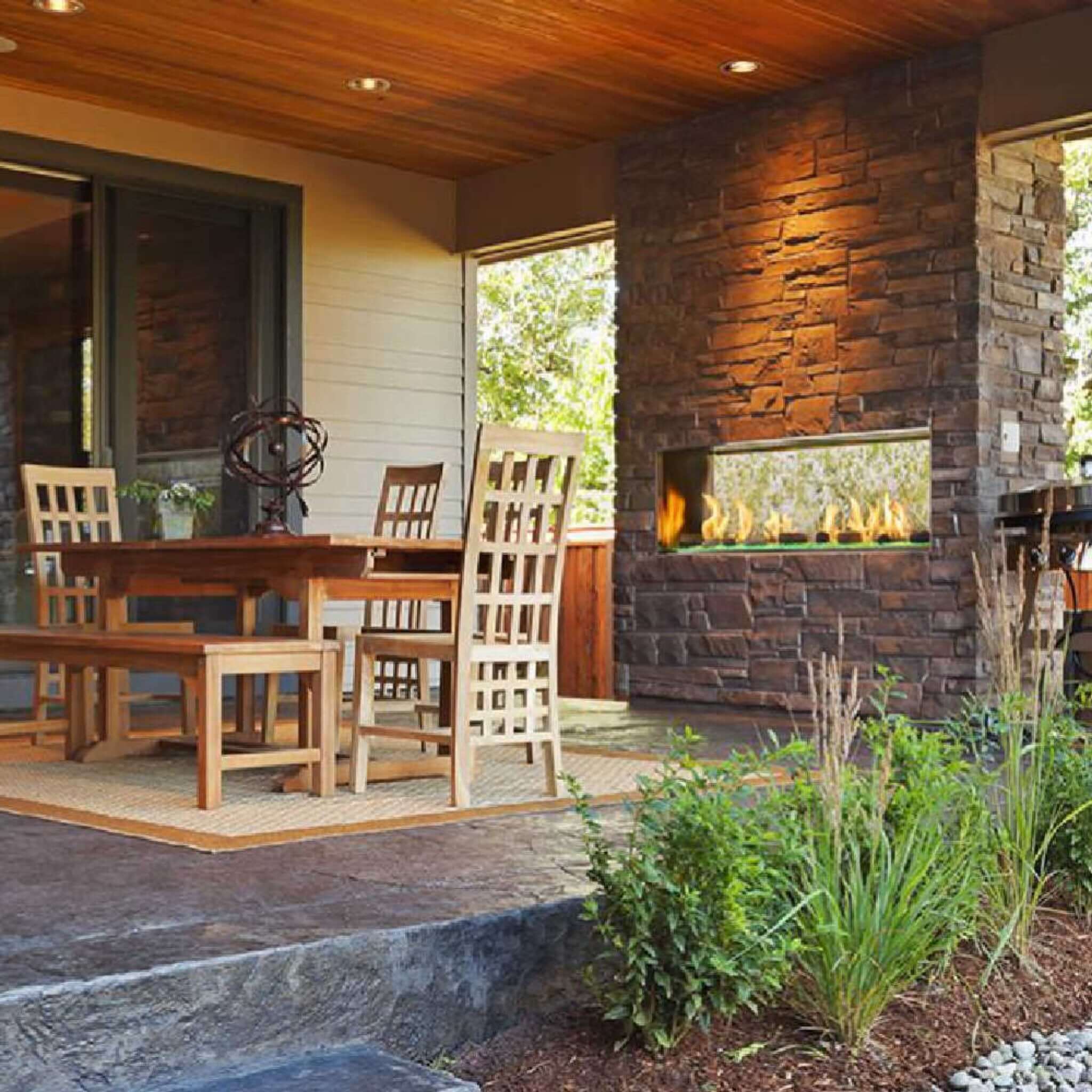 MAJESTIC LANAI FOR AN ELEGANT OUTDOOR EXPERIENCE